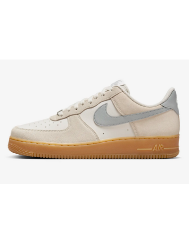 Chaussures Nike Air Force 1 '07 LV8 pour Homme - Beige