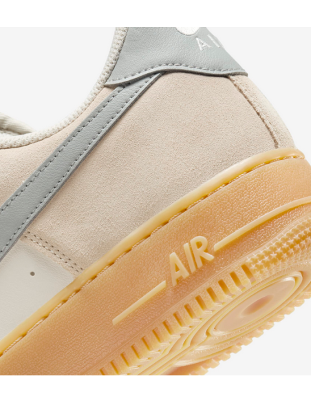 Scarpe Uomo Nike Air Force 1 '07 LV8 - Beige