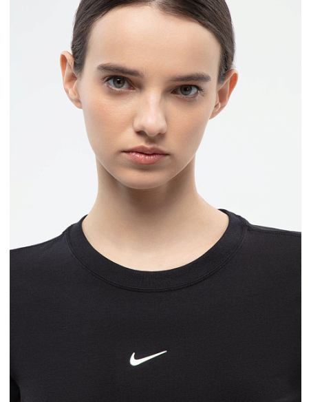 T-shirt Donna Nike Sportswear corta slim fit - Nero