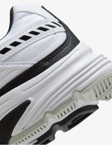 Chaussures de course Nike Initiator pour homme...