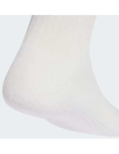 Trois paires de chaussettes de sport Adidas...