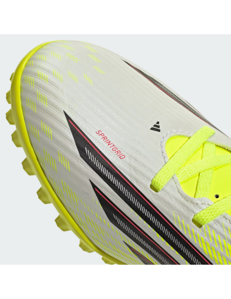 Botas de fútbol Adidas F50 Club - Amarillo fluorescente
