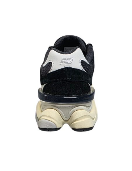 New Balance 9060 – Schwarz/Weiß